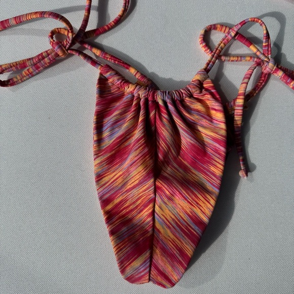 NEW Revolve Lovewave The Daniella Top + Bottom Swimsuit Bikini Size XS - Picture 8 of 9